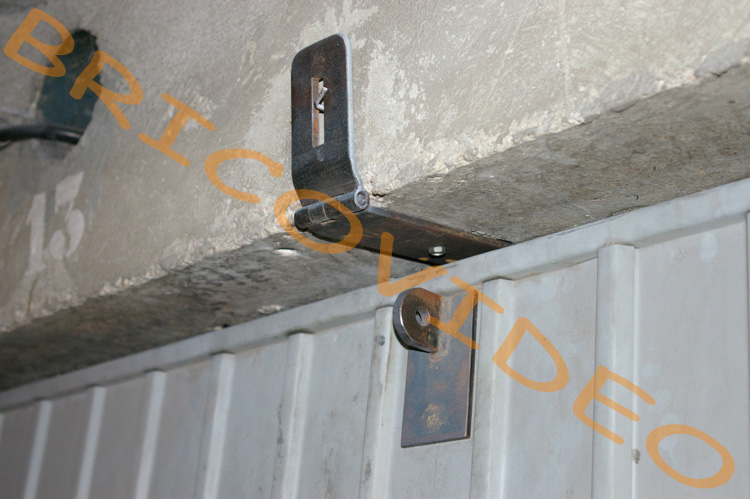 Sécurité porte de garage - conseils blindage des portes serrures résistante  protection contre effractions
